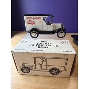 Ertl 1923 Chevy Truck Bank Hershey Fall Meet 1993 w Box Key 1/25‎